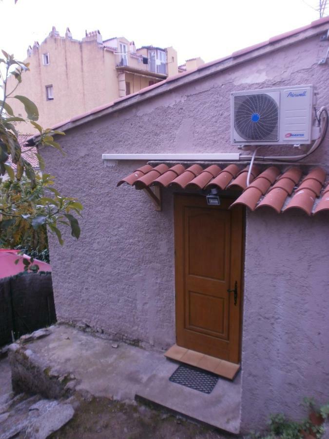 Appartement Meublé de Tourisme 2 étoiles 40 Cours Napoléon à Ajaccio  Extérieur photo